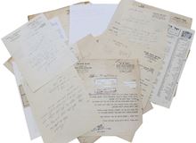 תמונה של לוט 24 מכתבי רבנים הקדשות וחתימות.