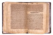Picture of Manuscript of Rashi’s Commentary on the Torah. Yemen, 17th century. Rare.